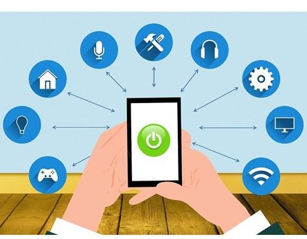 美國未來或?qū)ξ锫?lián)網(wǎng)技術(shù)施壓，華為CEO警示全球產(chǎn)業(yè)需未雨綢繆